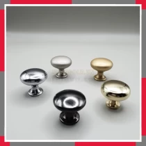 Núm Tủ EuroGold BH8905