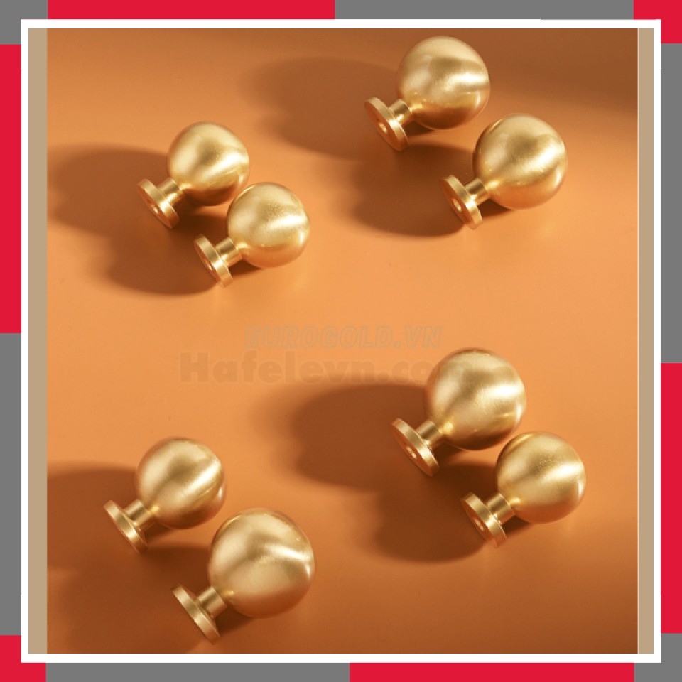 Núm Tủ Tròn đồng Nguyên Chất EuroGold BHG68