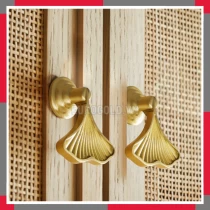 Tay Nắm Tủ đồng Nguyên Chất Hình Lá EuroGold BHER7